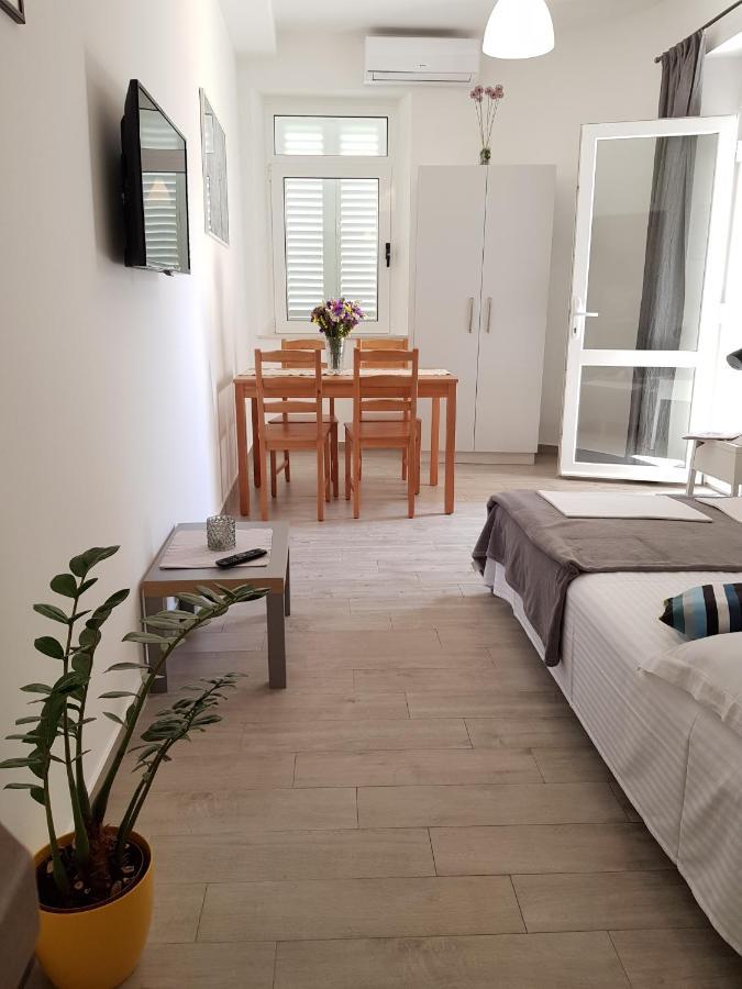 Apartments Ruzica Заострог Экстерьер фото