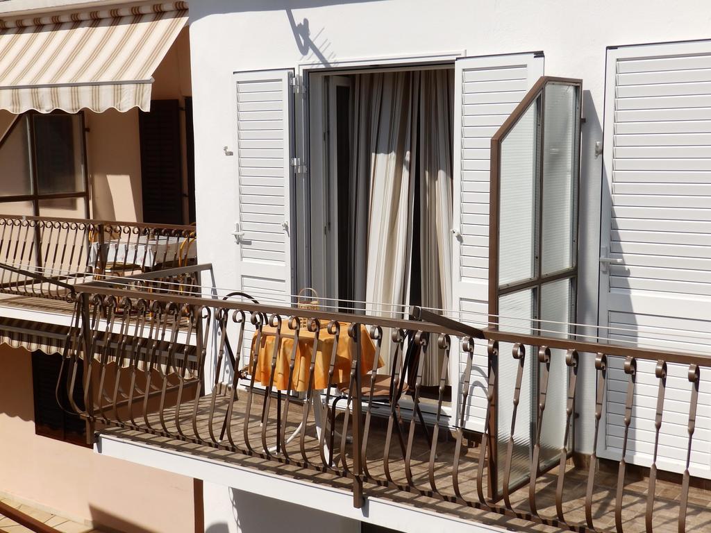 Apartments Ruzica Заострог Экстерьер фото